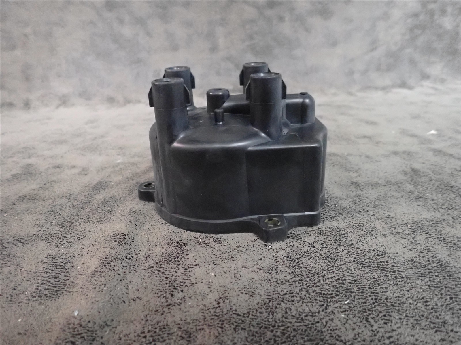 NEW WVE 5D1278 Distributor Cap (G209)