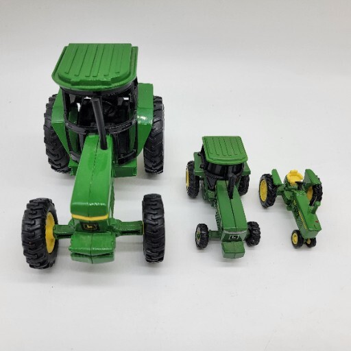 John Deer ERTL Tractors 3140 2510 3 Sizes