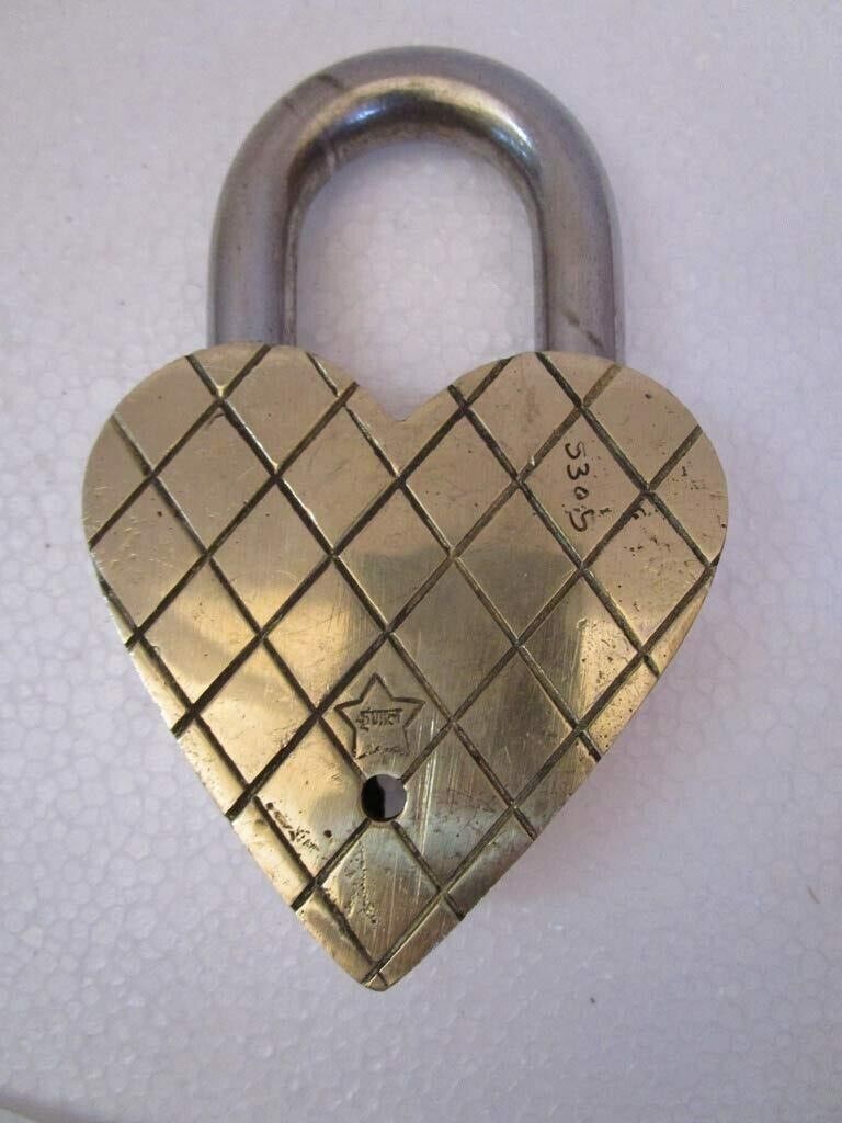 Vintage Style Handmade Heart Shape Brass Working Functional Padlock With Keys
