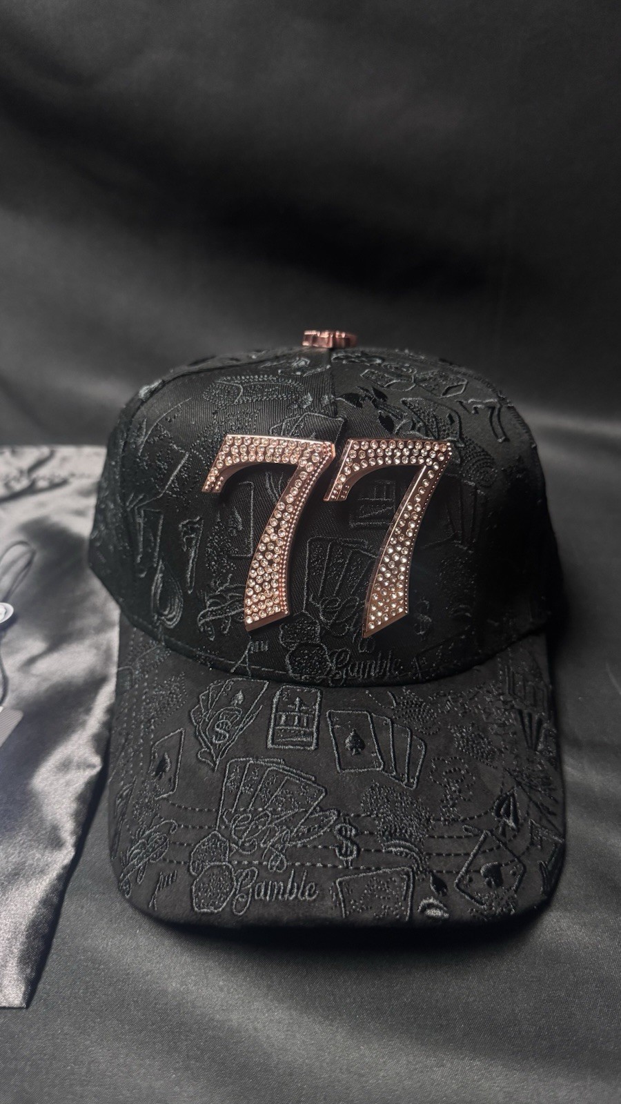BARBAS HATS 77 Good Evil. No box
