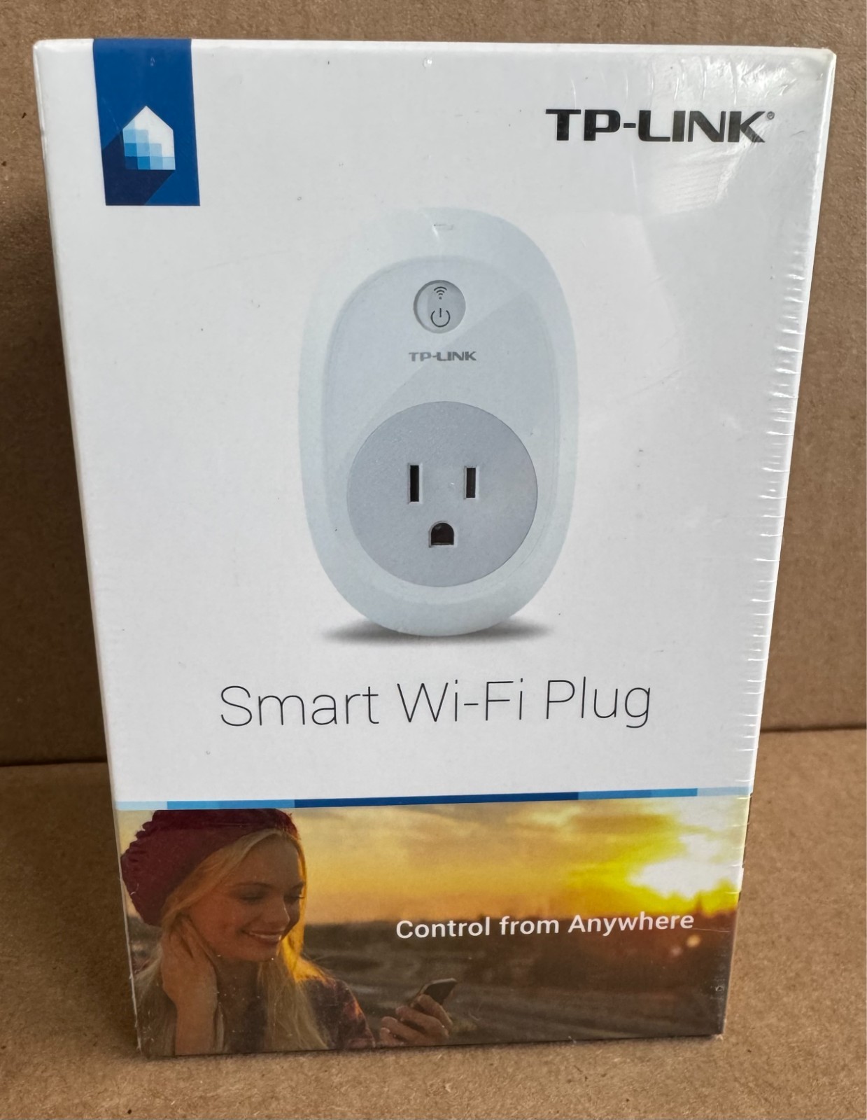 TP-LINK HS100 Smart Wi-Fi Plug compatible with Google Assistant and Amazon Alexa