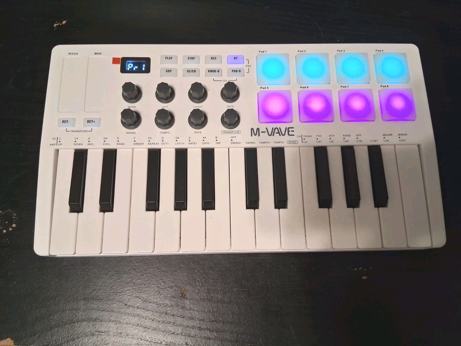 25 Key USB MIDI Keyboard Controller 8 Backlit Drum Pads Music Beat Maker White