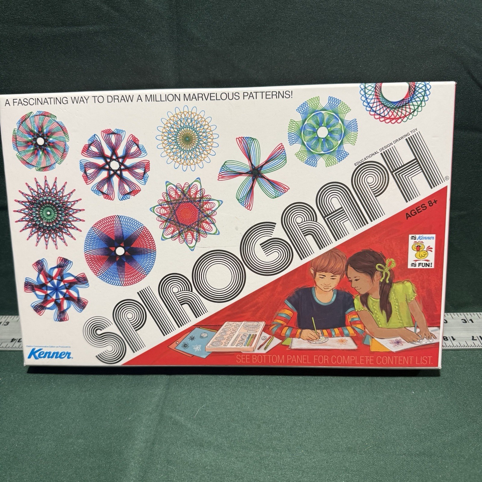 2017 Spirograph Deluxe drawing Kit Kenner Hasbro Complete w/Gears Pens