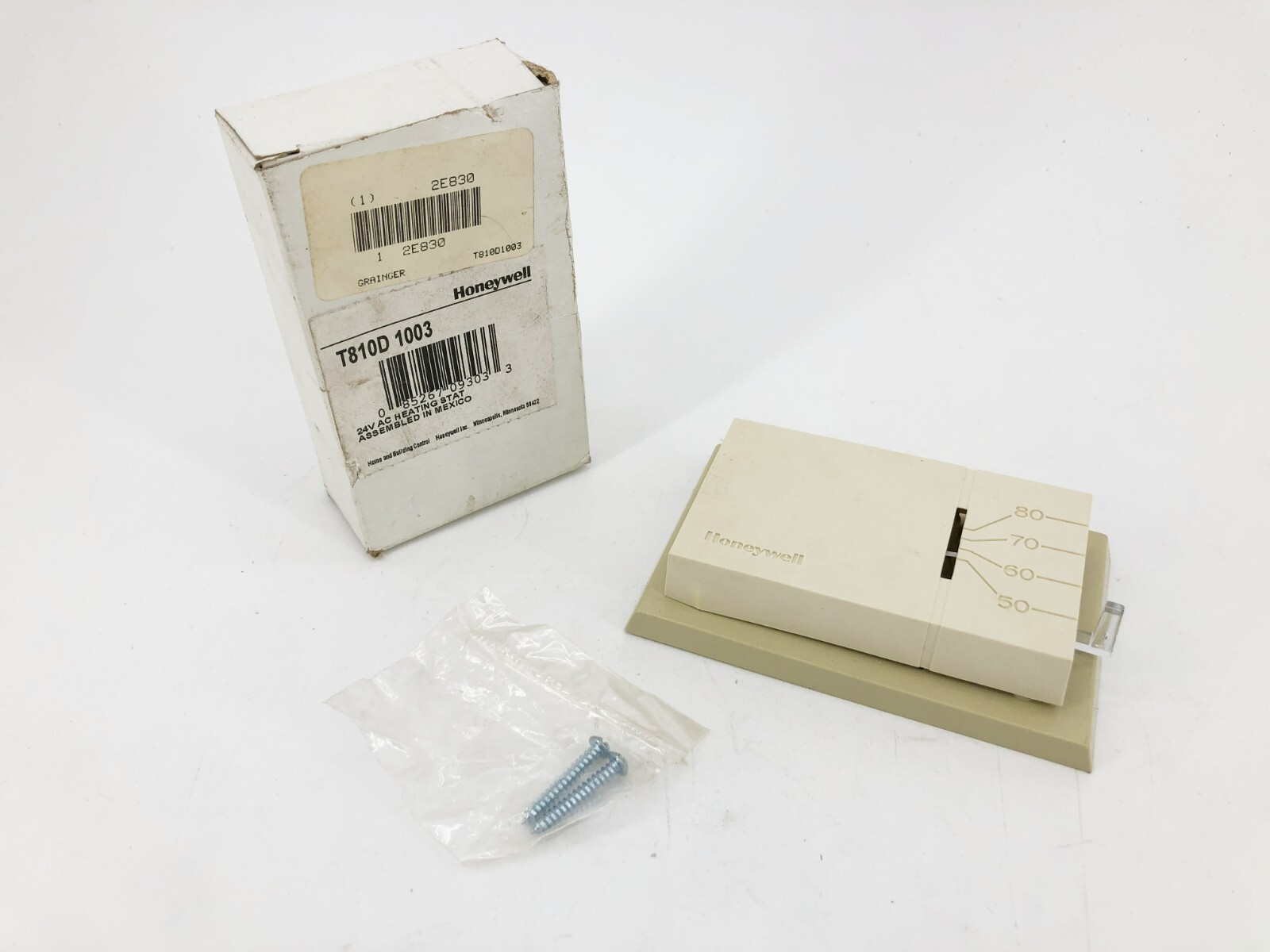 New Honeywell T810D-1003 Heating Stat Thermostat 24VAC 2E830