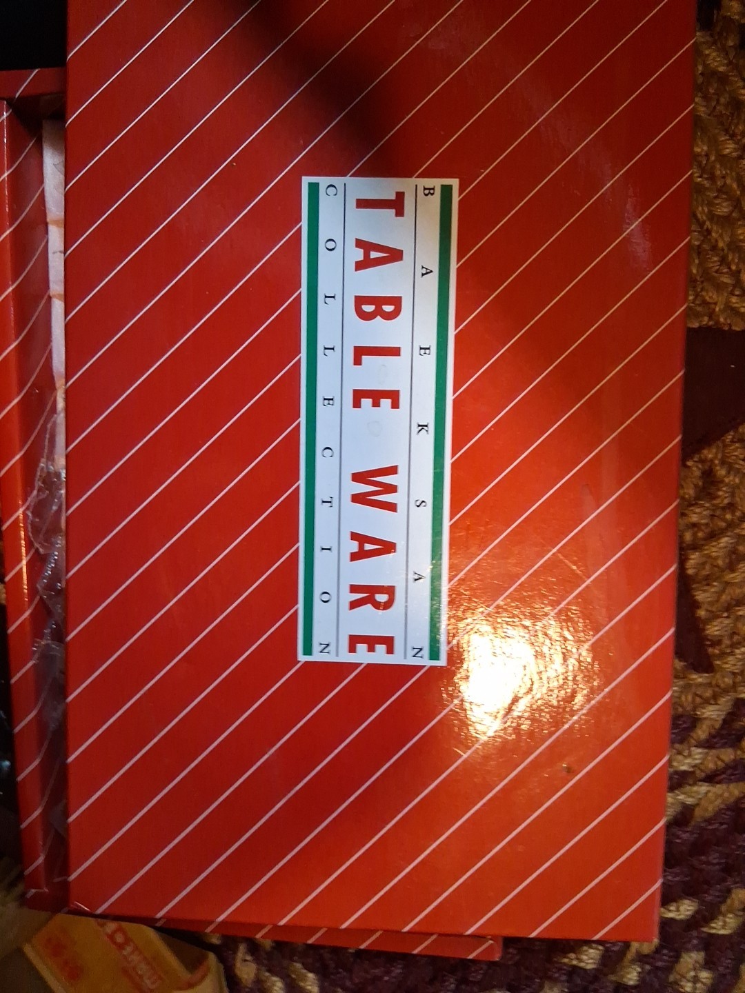 Vtg Tableware Set