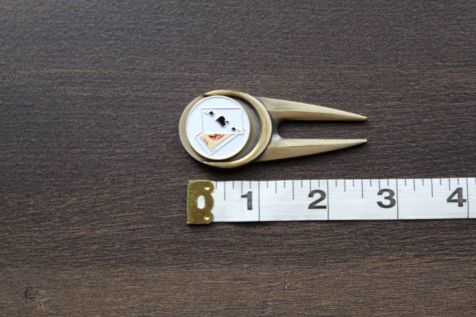 EVERGOLF DIVOT TOOL WITH BALL MARKER VERY GOOD CONDITION BRASS NICKLE LOOK ACE