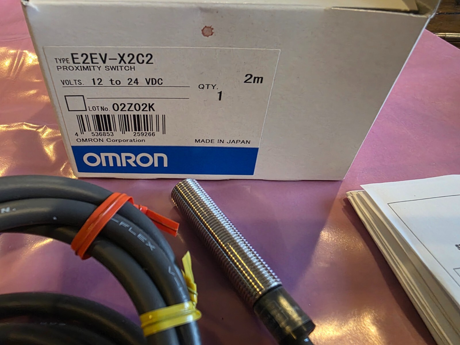 NEW Omron E2EV-X2C2 Proximity Switch Sensor 6C791 Free Shipping