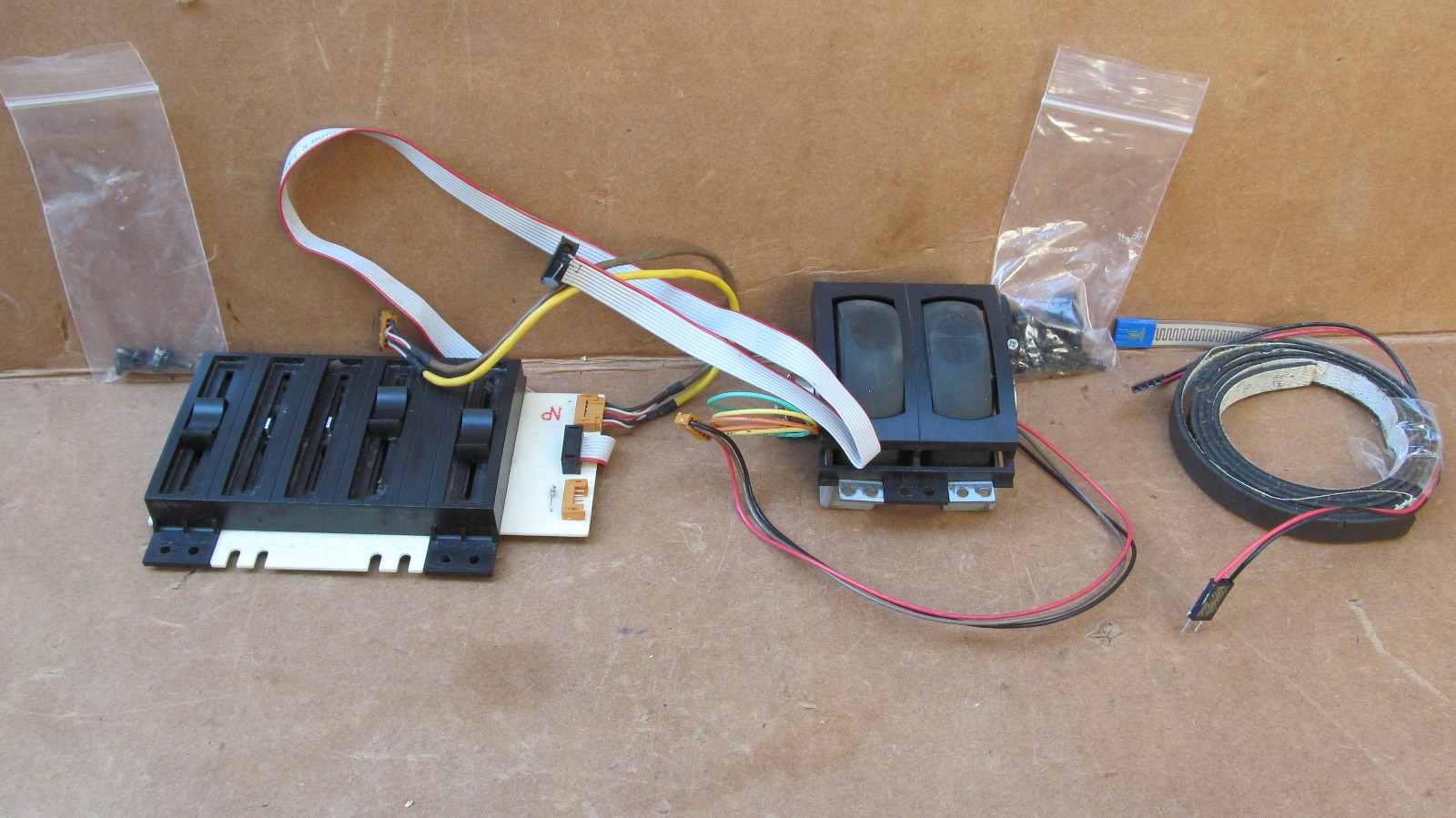 Alesis QS7 keyboard parts: Sliders, pitch, modulation boards