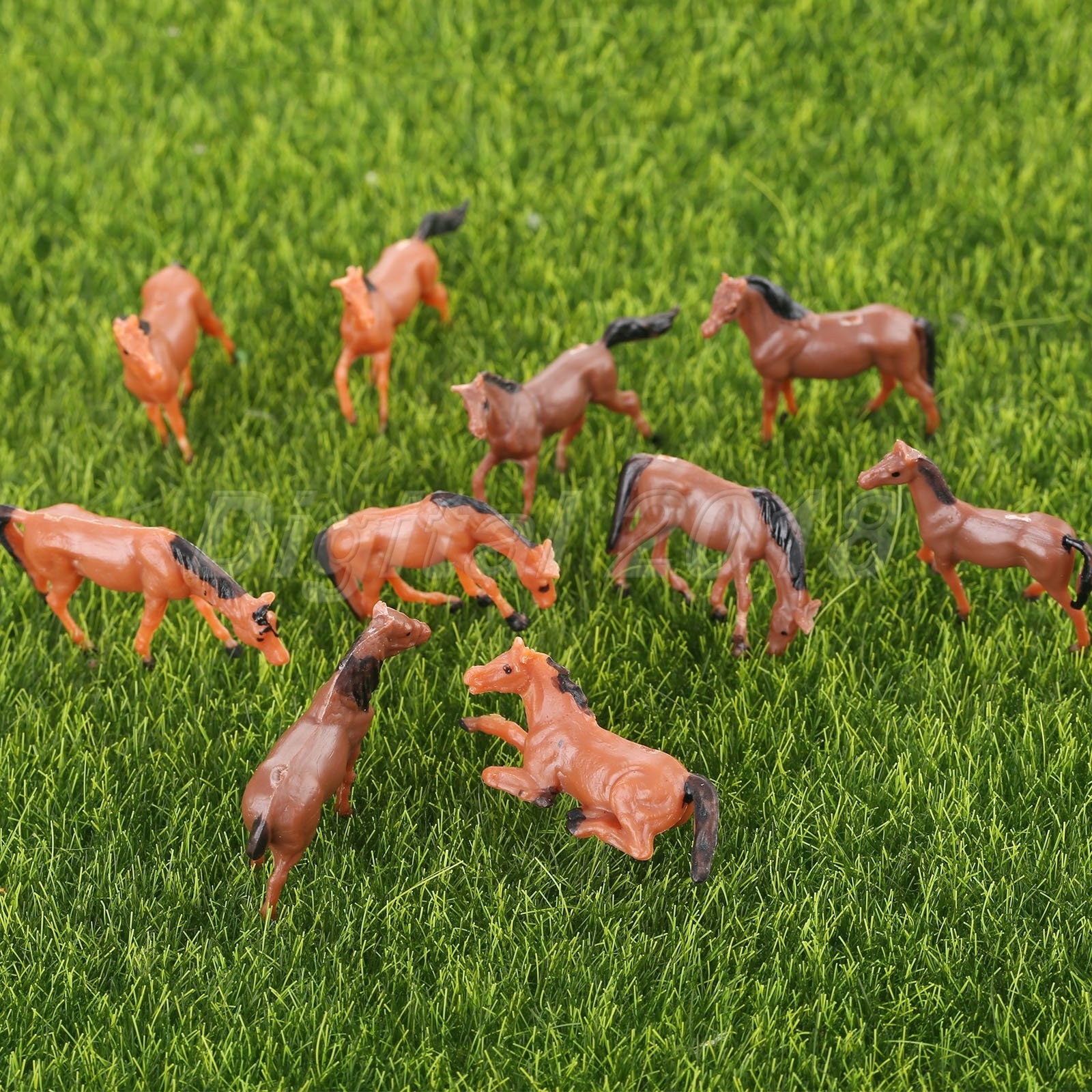 10Pcs Multicolor Model Figures Horse Farm Animals Scenery Layout Train Landscape