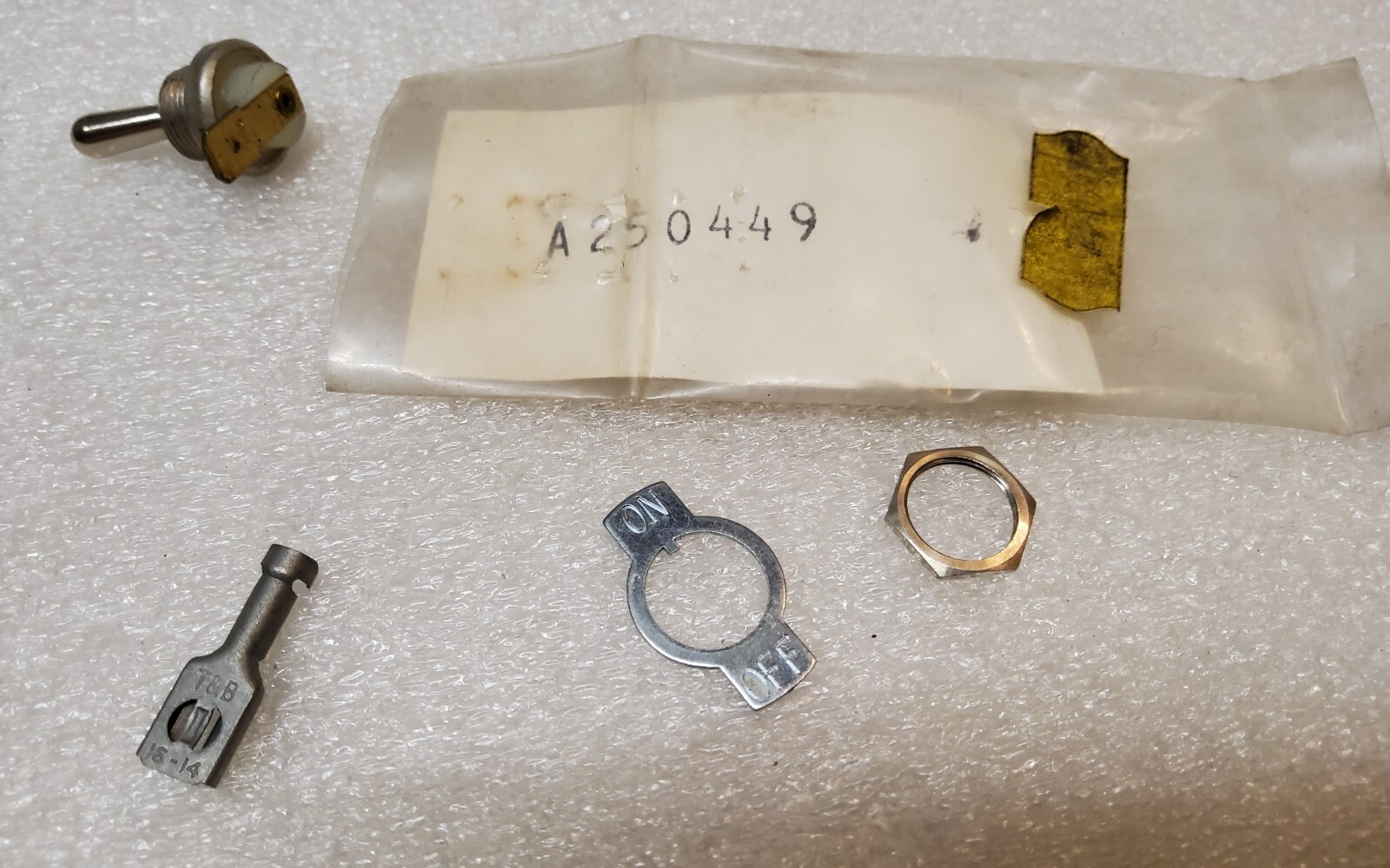 NOS Small Engine On Off Switch Replacement Wacker Neuson Mercury A250449