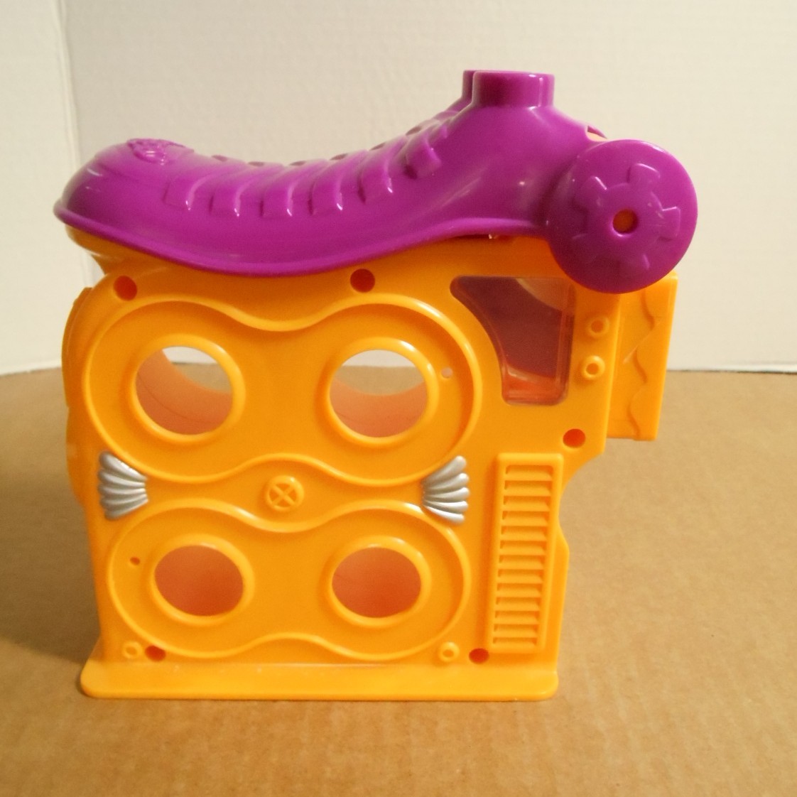 Play Doh Mega Fun Factory Replacement Extruder Press Piece B14