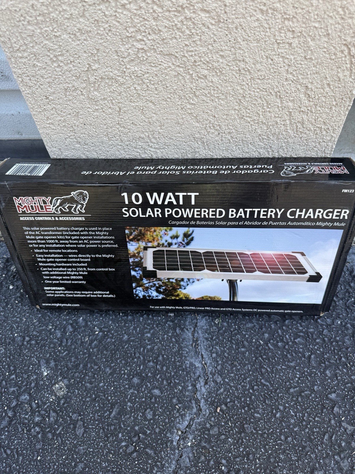 Mighty Mule FM123 10W Monocrystalline Solar Battery Charger 12V Automotive