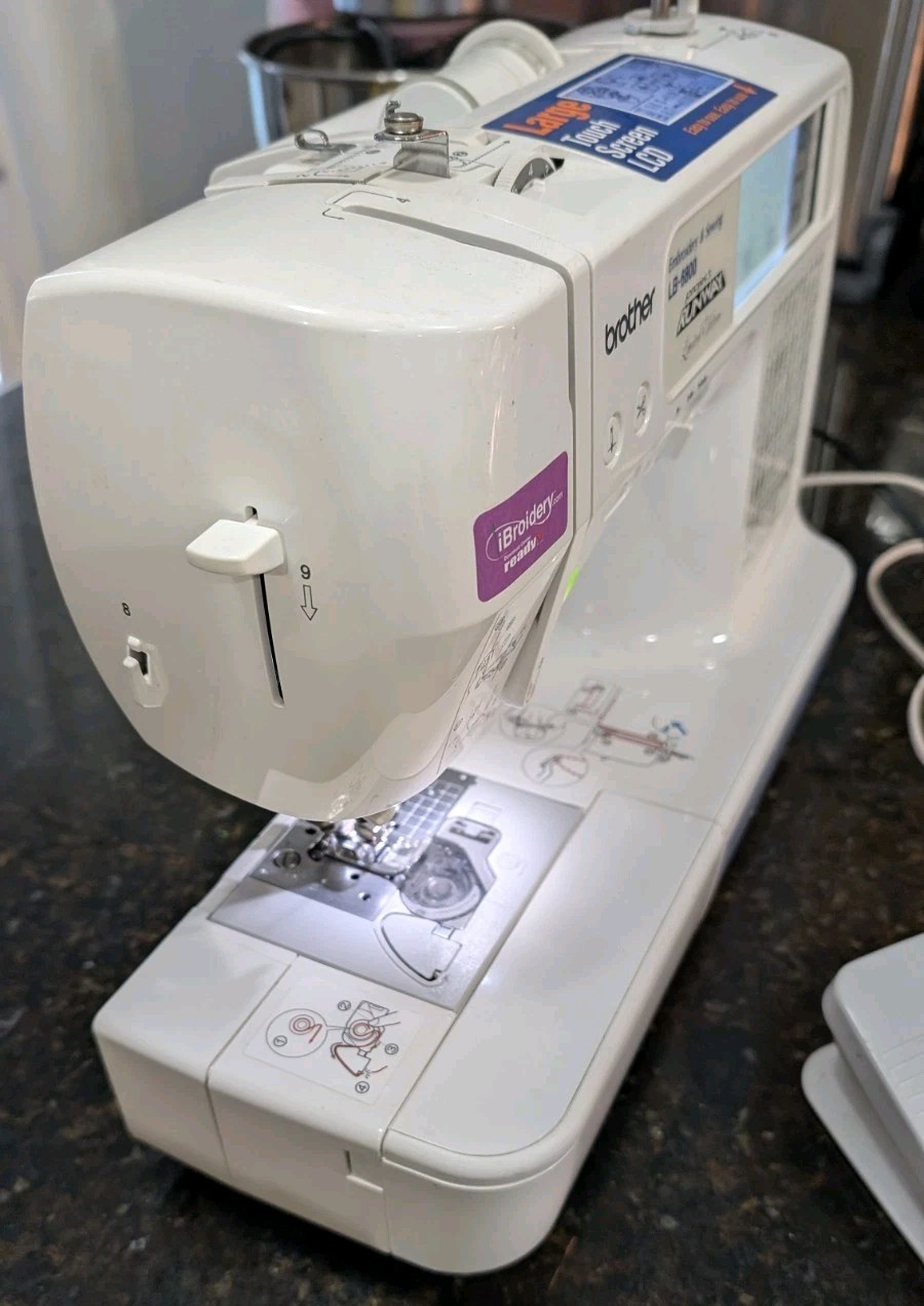 Brother # LB-6800 Project Runway Computerized Sewing / Embroidery Machine