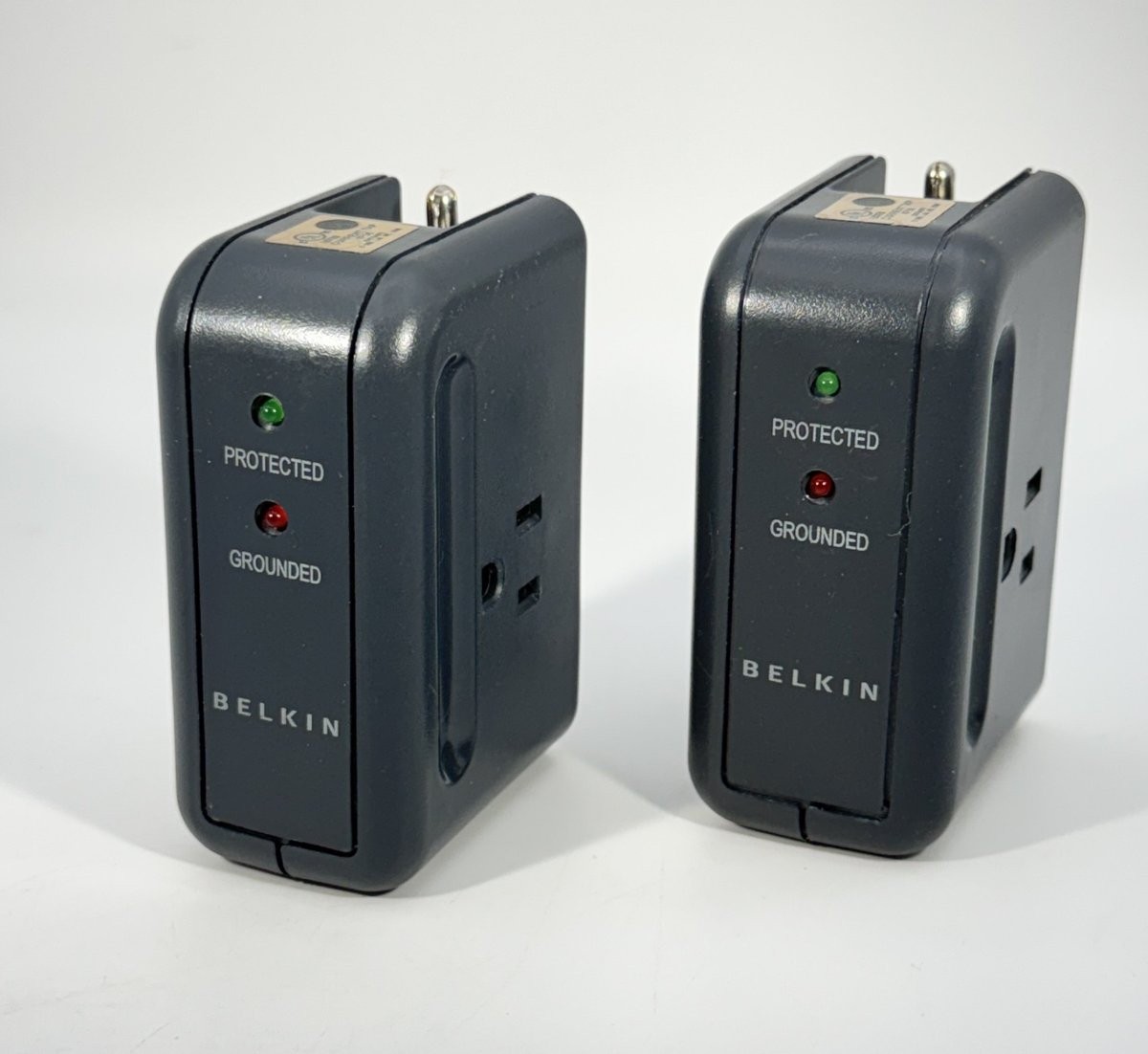 Lot of 2 NEW Belkin F9h-220-TVL Travel Portable Dual 120v Surge Protector