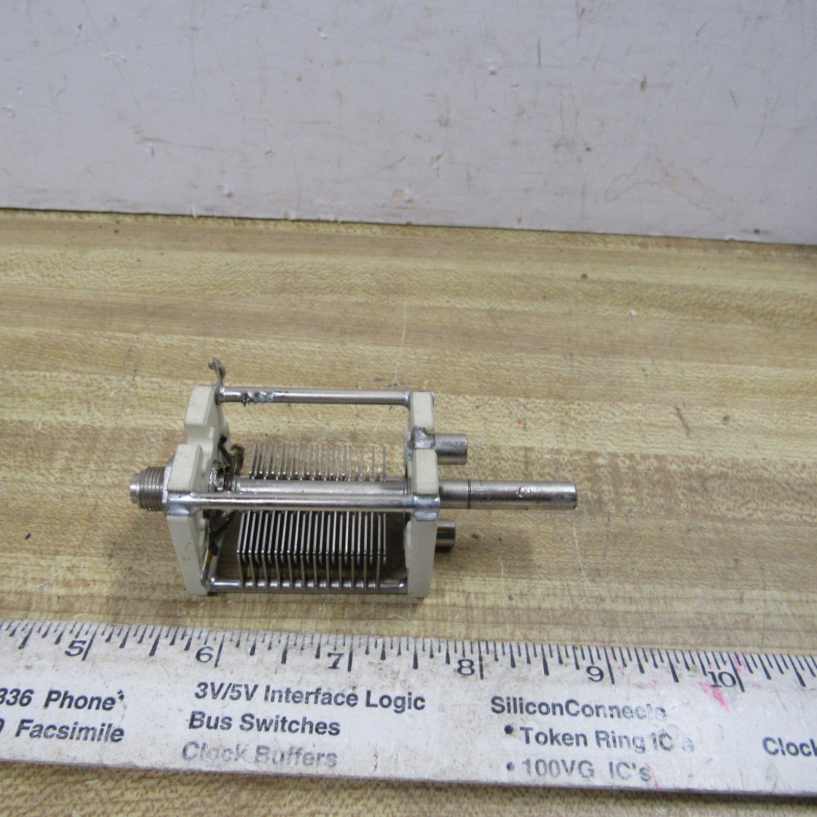 VARIABLE CAPACITOR 75 pF 6 to 85 pF 1/4 in Shaft