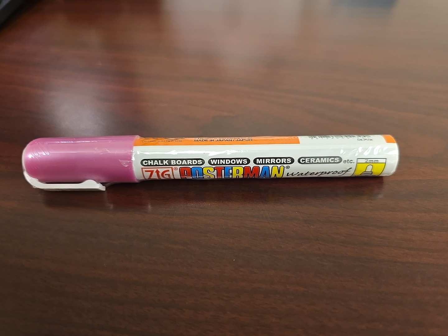 New ZIG Posterman Waterproof 2mm Medium Tip Marker - Metallic Pink