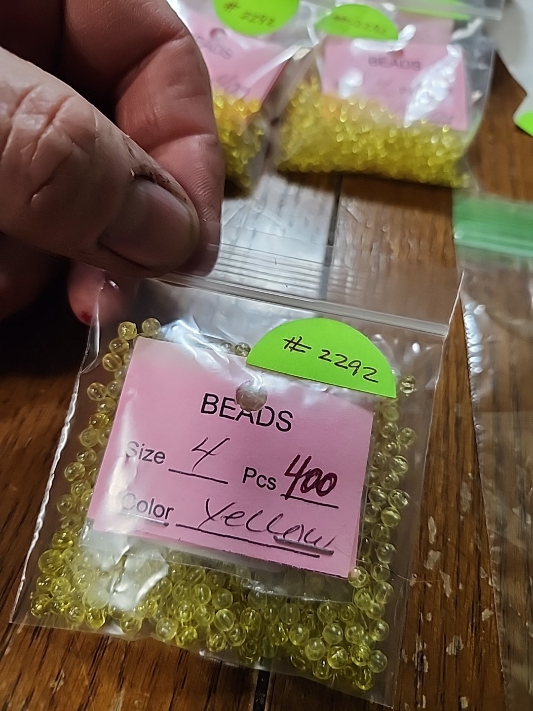 Lure Making Beads Bag Of 400 Size 4 Yellow . Inv # 2292