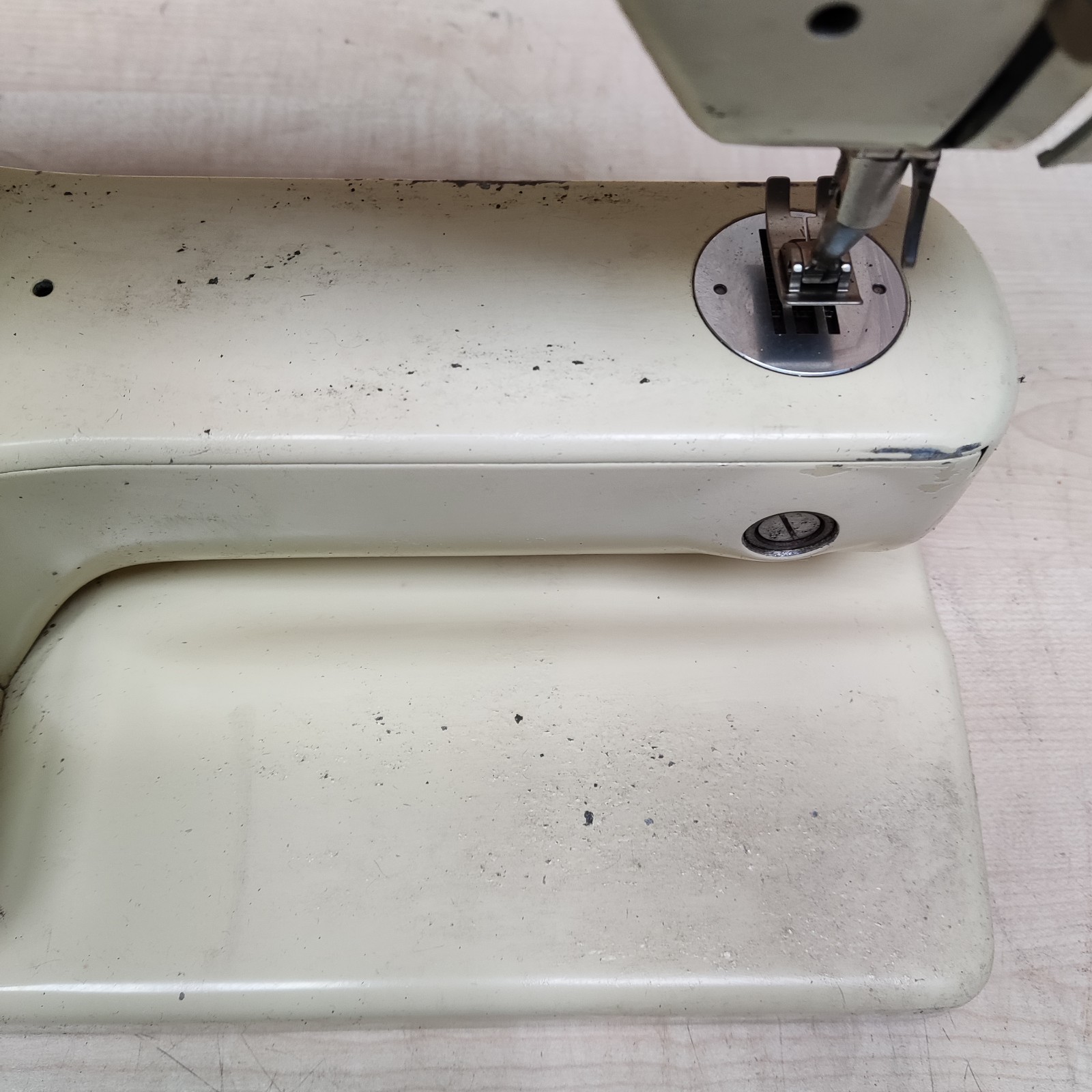 BERNINA RECORD 730 ELECTRIC SEWING MACHINE NO ACCESSORIES UNTESTED