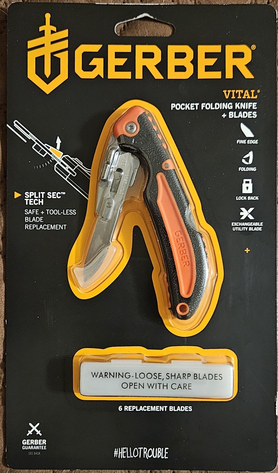 Gerber Vital Pocket Folding Knife, Rubber Handle and 6 Replaceable
