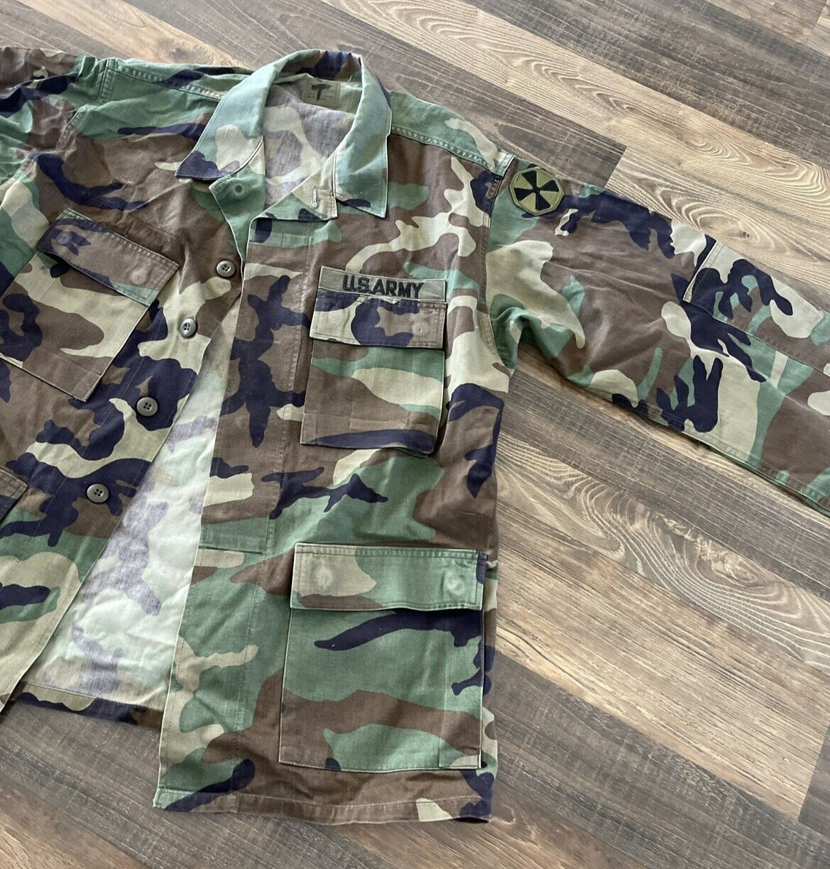 Camouflage Combat Coat Woodland Size Medium Regular US Army
