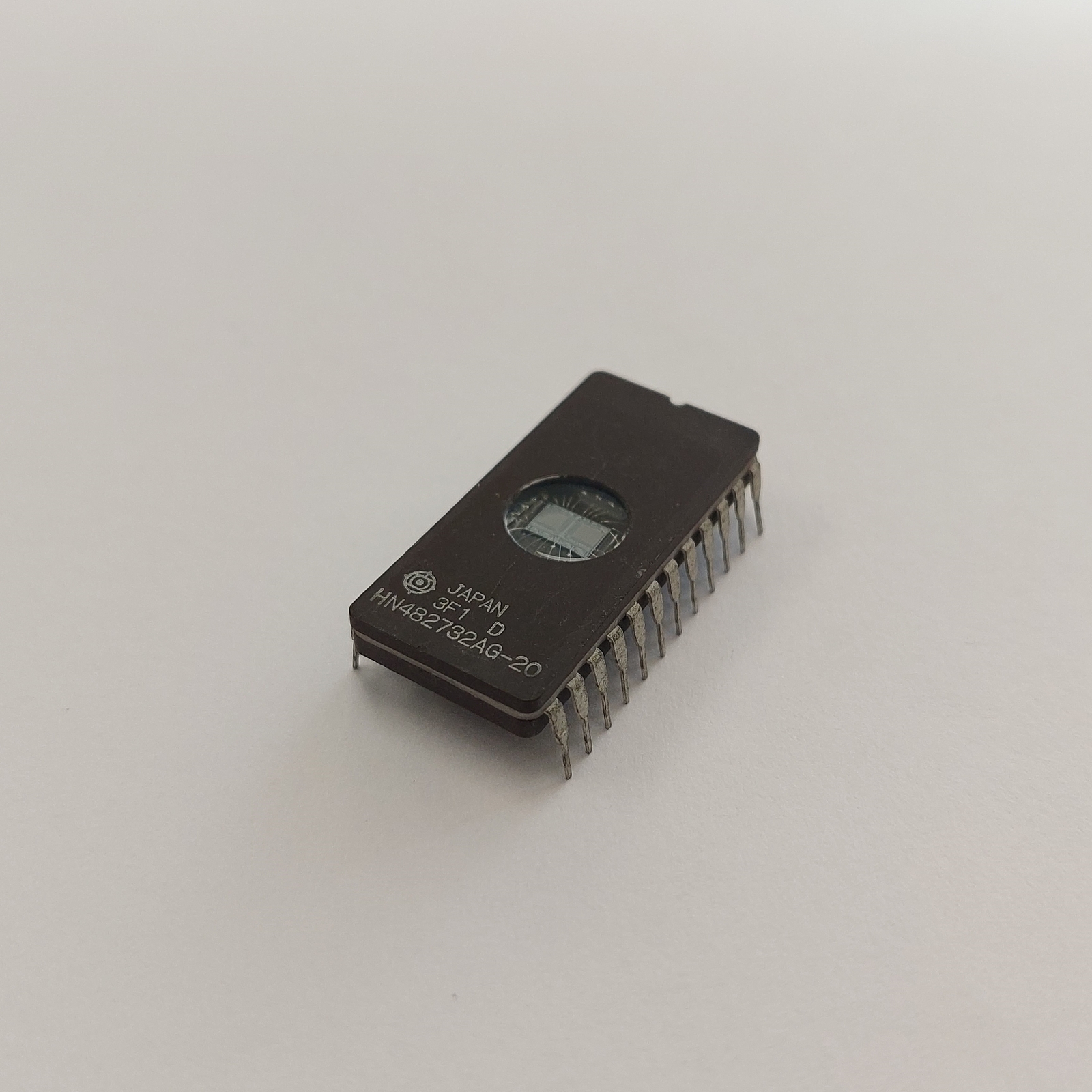 HN482732AG-20 HITACHI INTEGRATED CIRCUIT X1PC