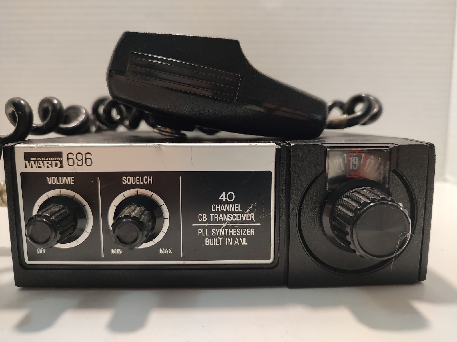 🔥 Montgomery Ward 40 Channel CB Model 696 Untested