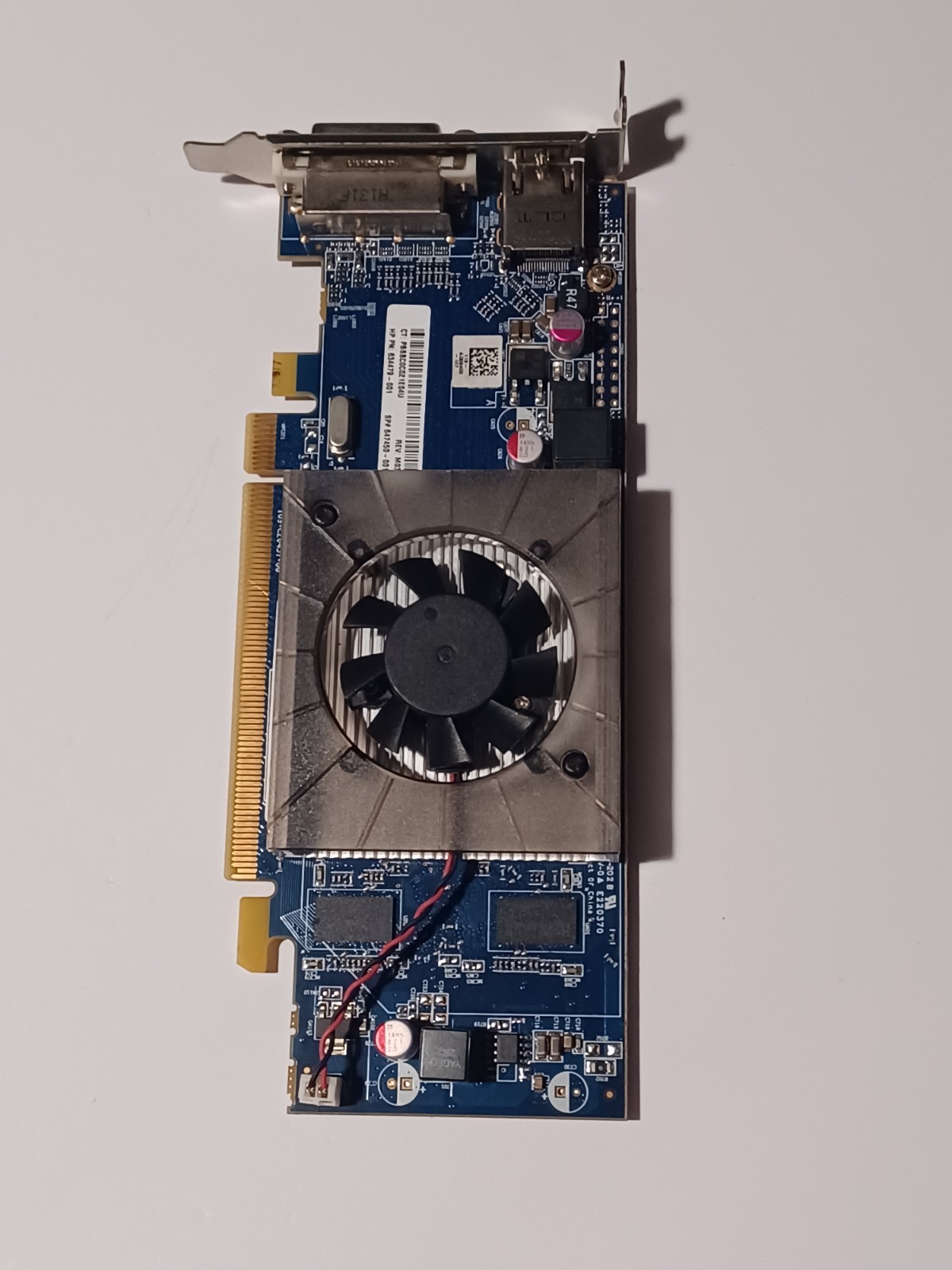 HP ATI Radeon Graphics Card 1GB of DDR3 Memory  SP#647450-001  HP PN# 834479-001