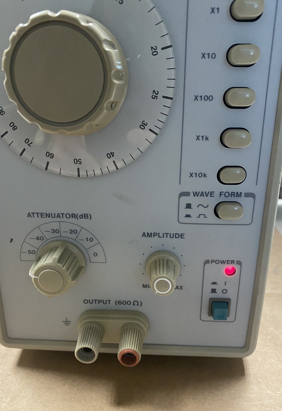 GW Instek GAG-810 Audio Generator