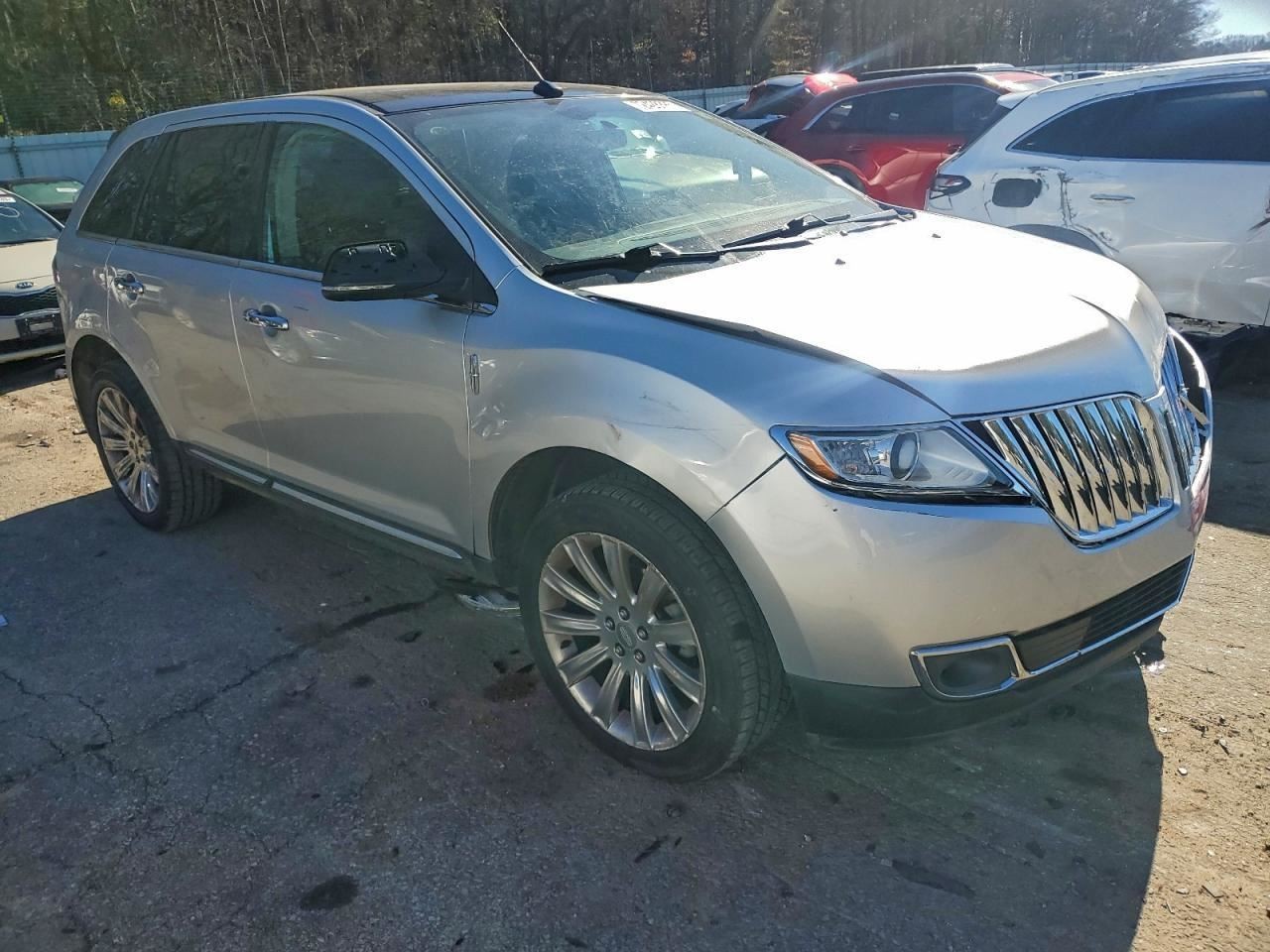 MKX 2015 Glove Box 4958466
