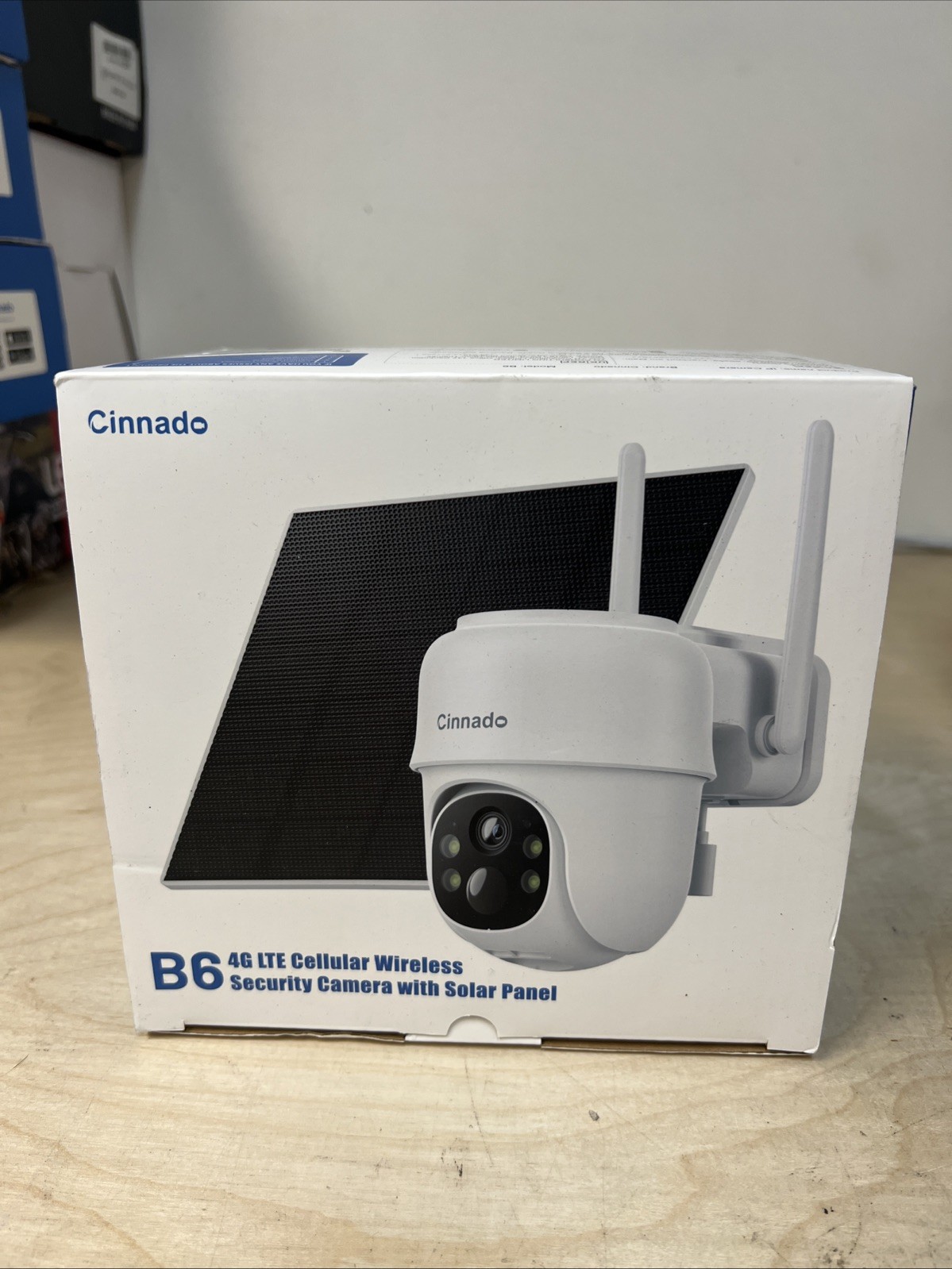 Cinnado B6 4G LTE Cellular Wireless Security Camera With Solar Panel - White