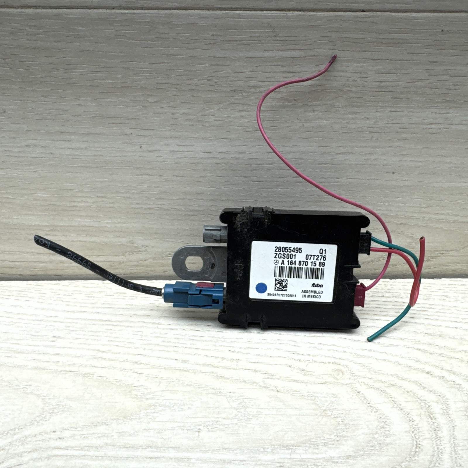Mercedes ML320 Antenna AMP Module W164 08-11 OEM A 164 870 15 89