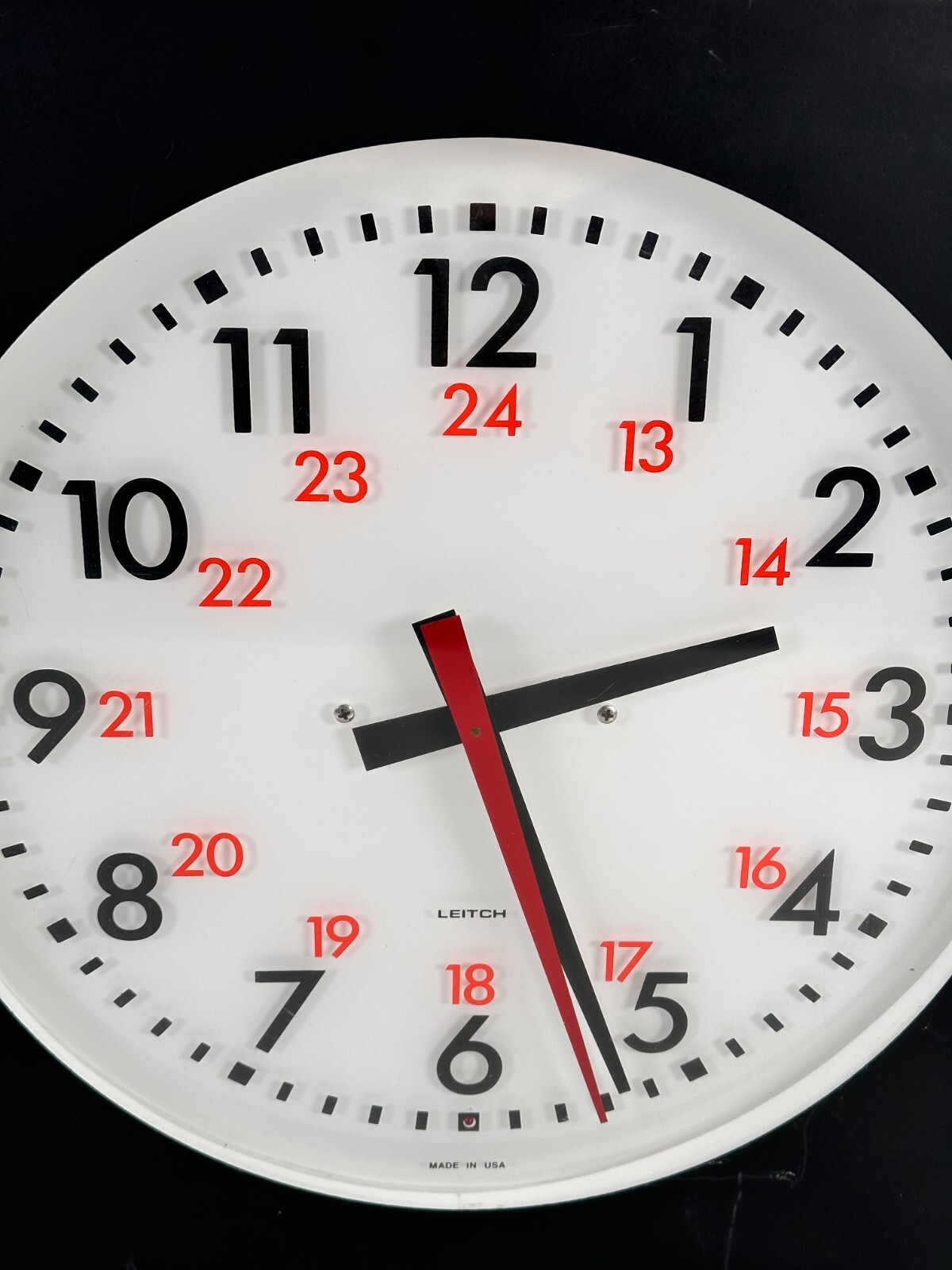 Leitch Time Code Wall Clock A890488
