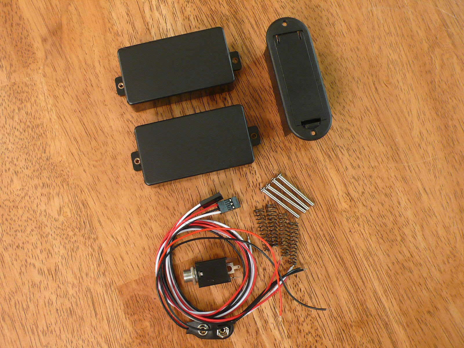 ACTIVE HUMBUCKER PICKUP SET 81/85 BLACK WITH 50K POTENTIOMETERS