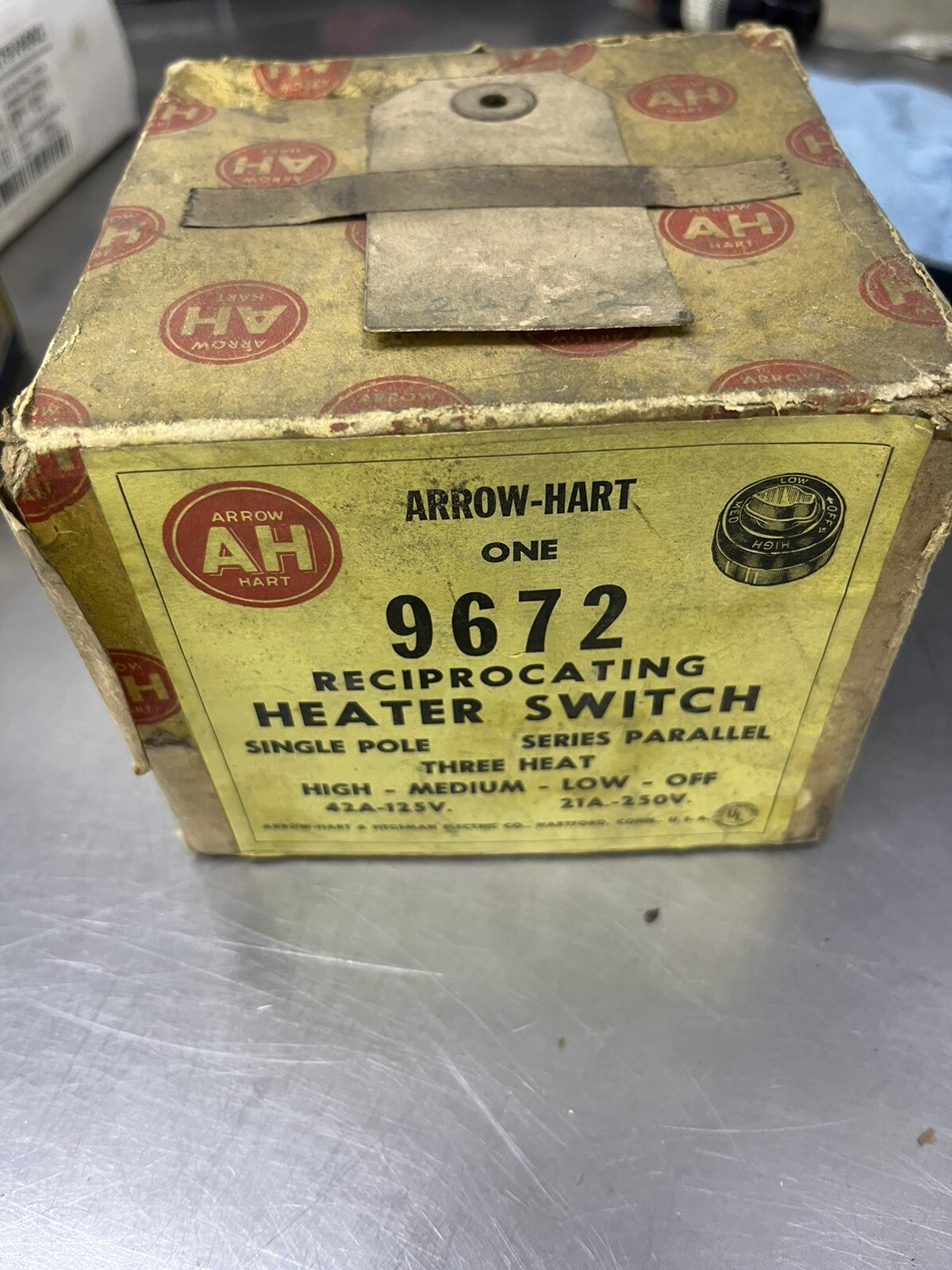 Arrow Hart 9672 Reciprocating Heater Switch Single Pole New Old Stock