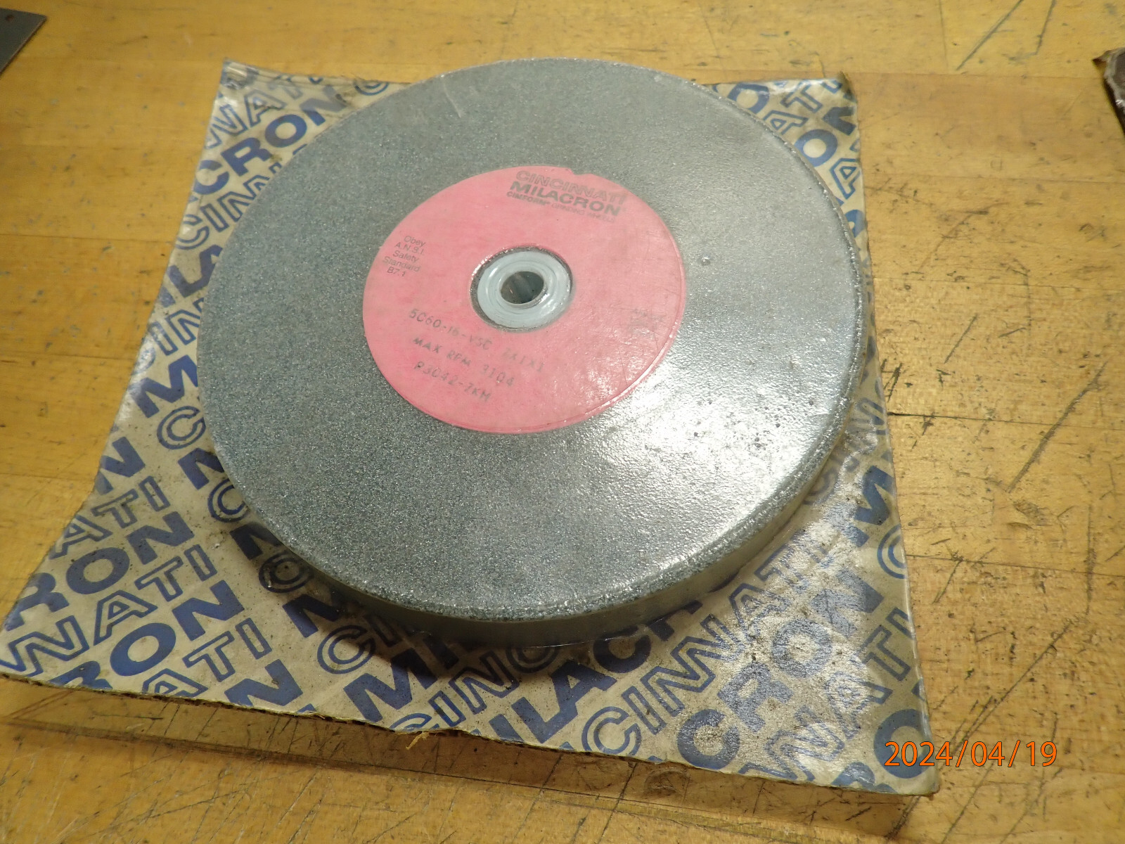 NEW OLD STOCK CINCINNATI MILACRON 7"X1"X1" 5C60-16-VSC BENCH GRINDER WHEEL
