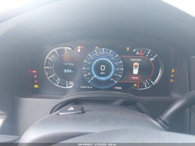 ESCALAESV 2017 Glove Box 4809120