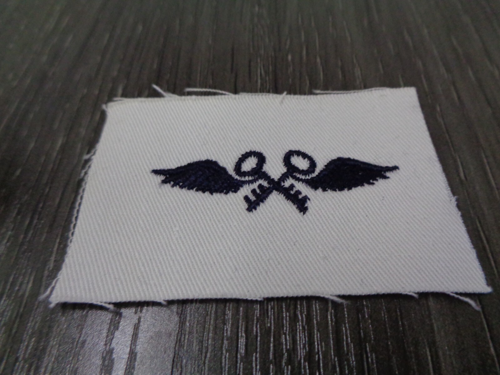 Military US NAVY AVIATION STOREKEEPER STRIKER Patch VIETNAM ISSUE SUNNER WHITE