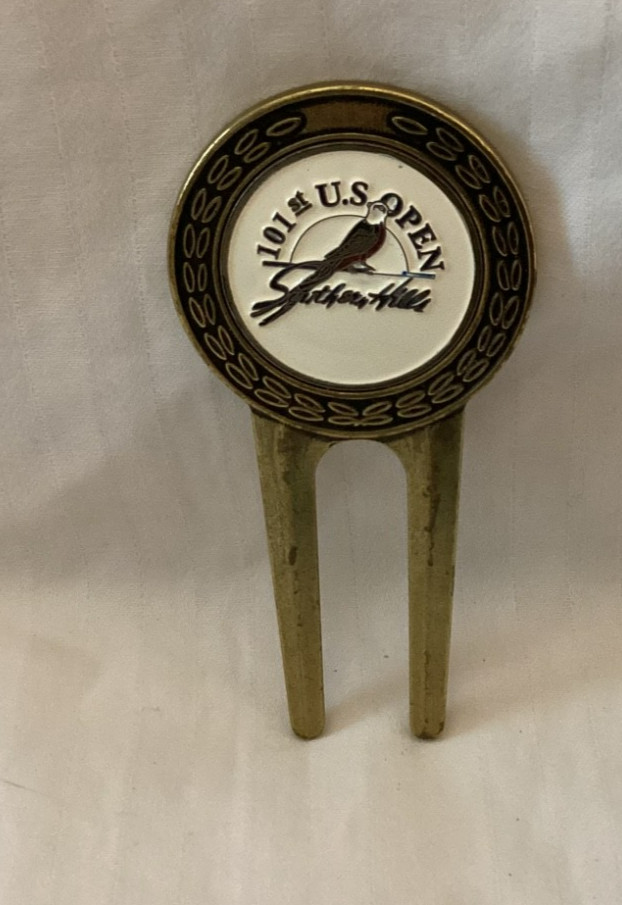 US Open Southern Hills Golf Divot Tool Ball Marker Gold Tone 101st -USGA Member