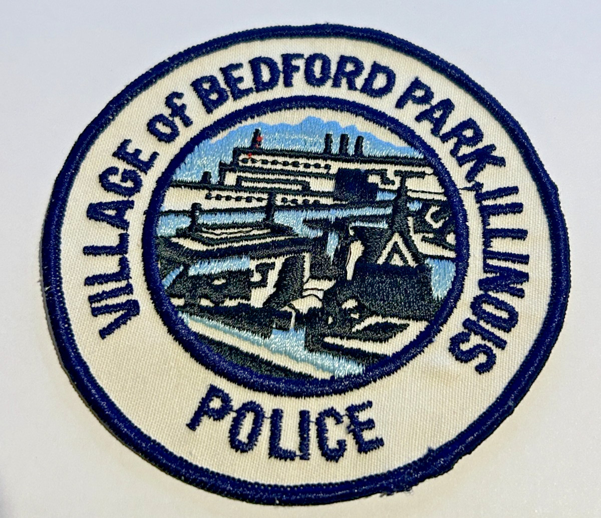 Bedford Park Illinois Police White Round Patch Unused