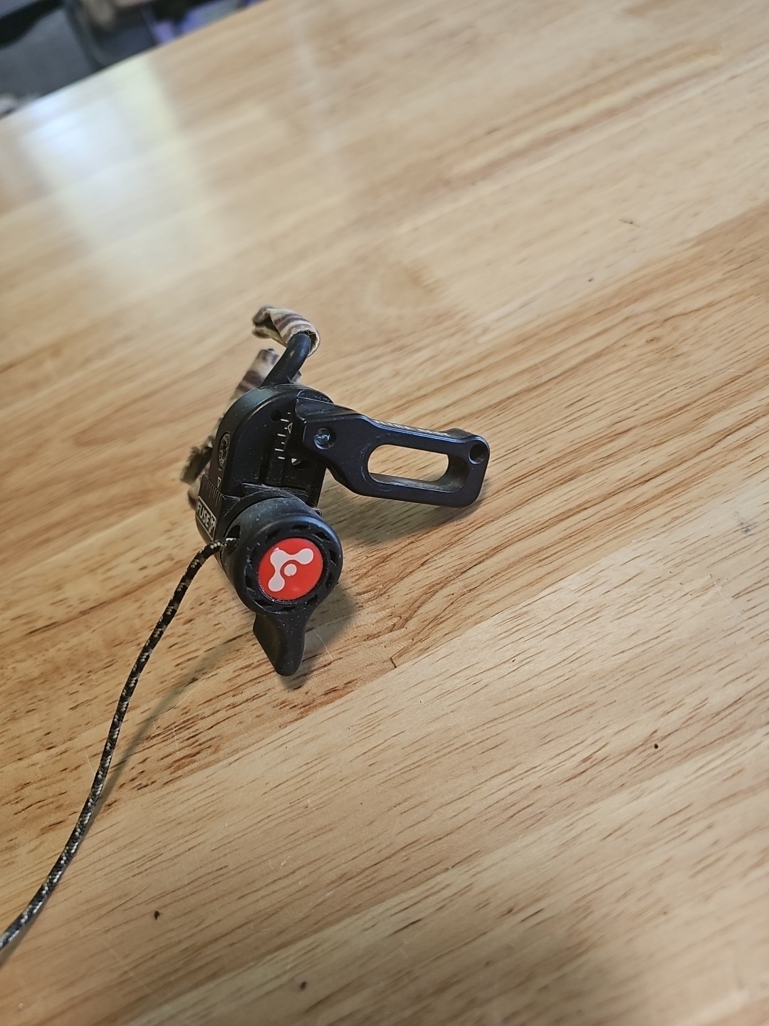 QAD HDX Arrow Rest Right Hand Black Fuse