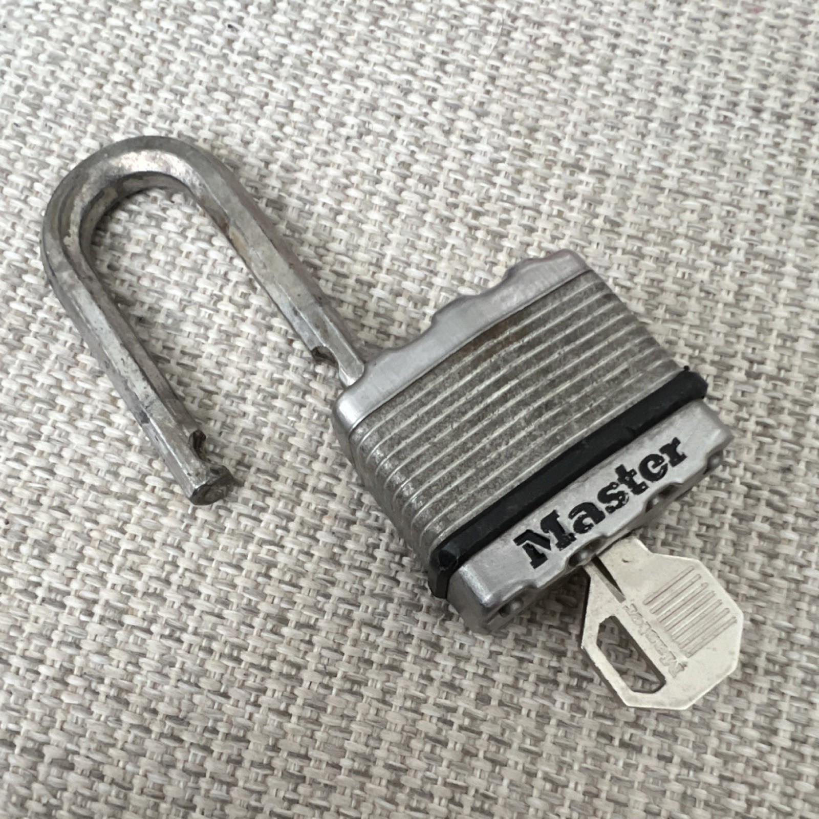 Master Lock Laminated Steel Padlock Boron Carbide Shackle Dual Ball Bearing