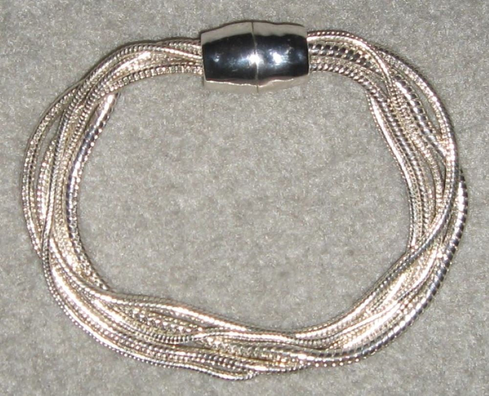 CLASSY SHINY SILVER METAL FIVE SNAKE CHAINS BRACELET MAGNETIC CLOSE - 7.8 INCHES