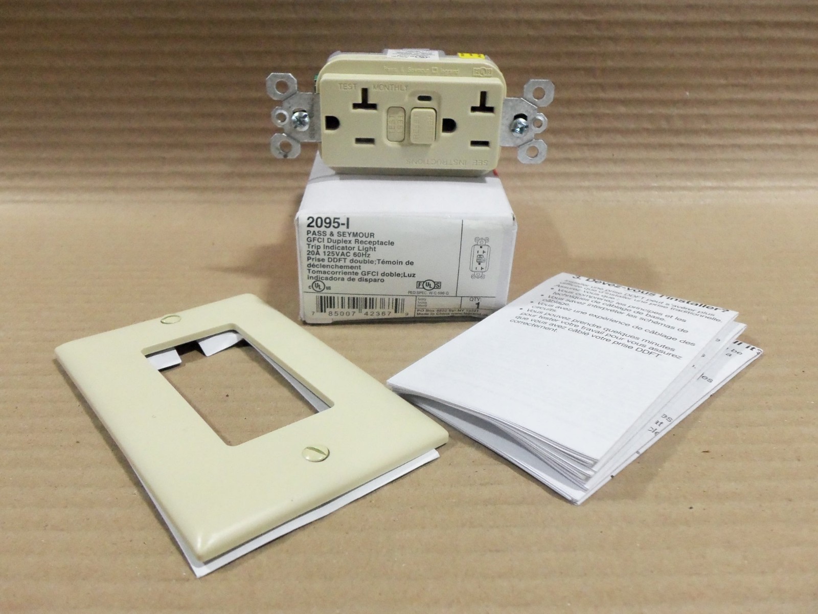 New in Box Legrand 2095-I Pass & Seymour GFCI Receptacle