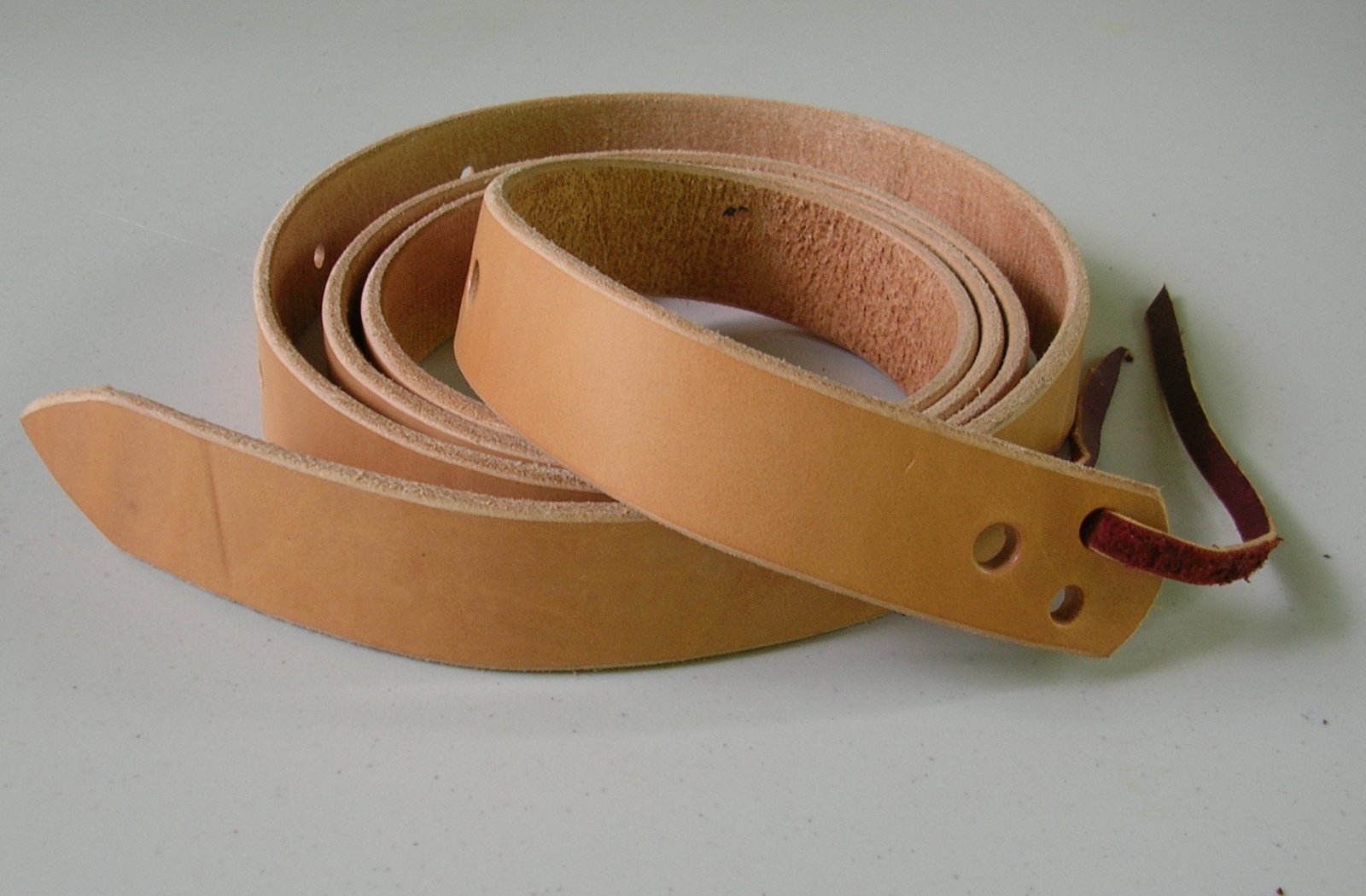 7.5 to 8 foot Amish Made Latigo Genuine Leather Cinch Strap NATURAL LIGHT OIL