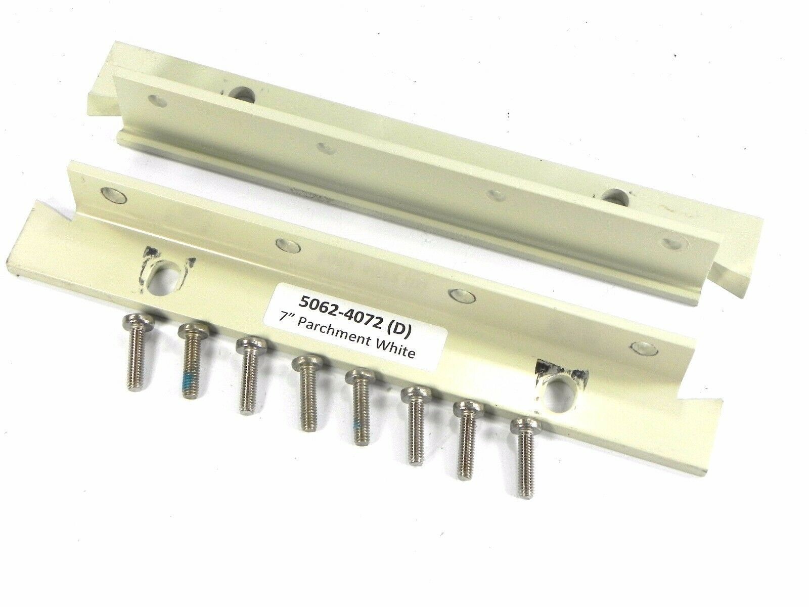 Keysight 5062-4072  Rack Mount Kit for units with handles  177.0 mm, 7" Set of 2
