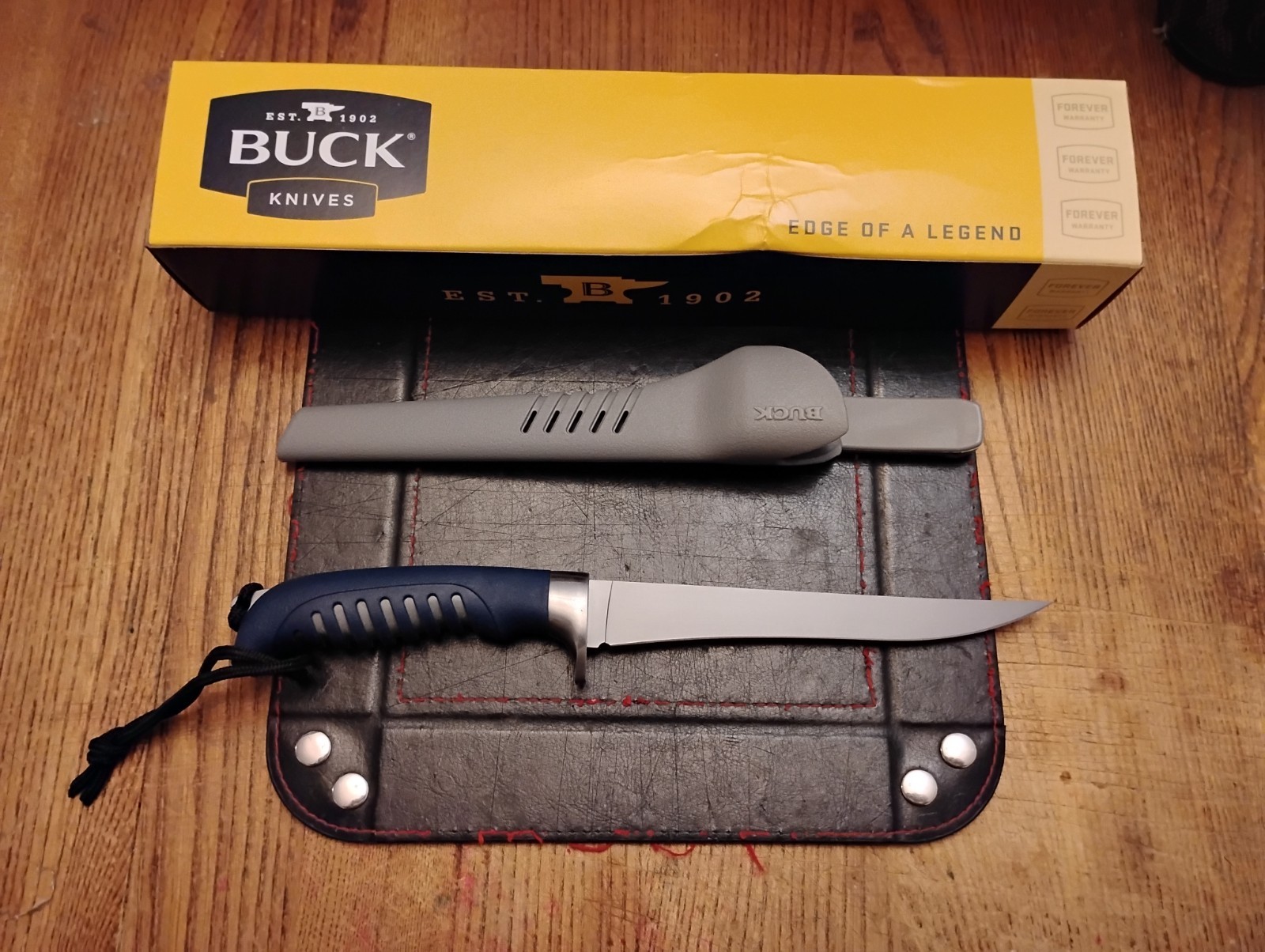 Buck Knives Silver Creek Fillet Knife 6.5" 420J2 Blade Rubber Handle &Sheath 223