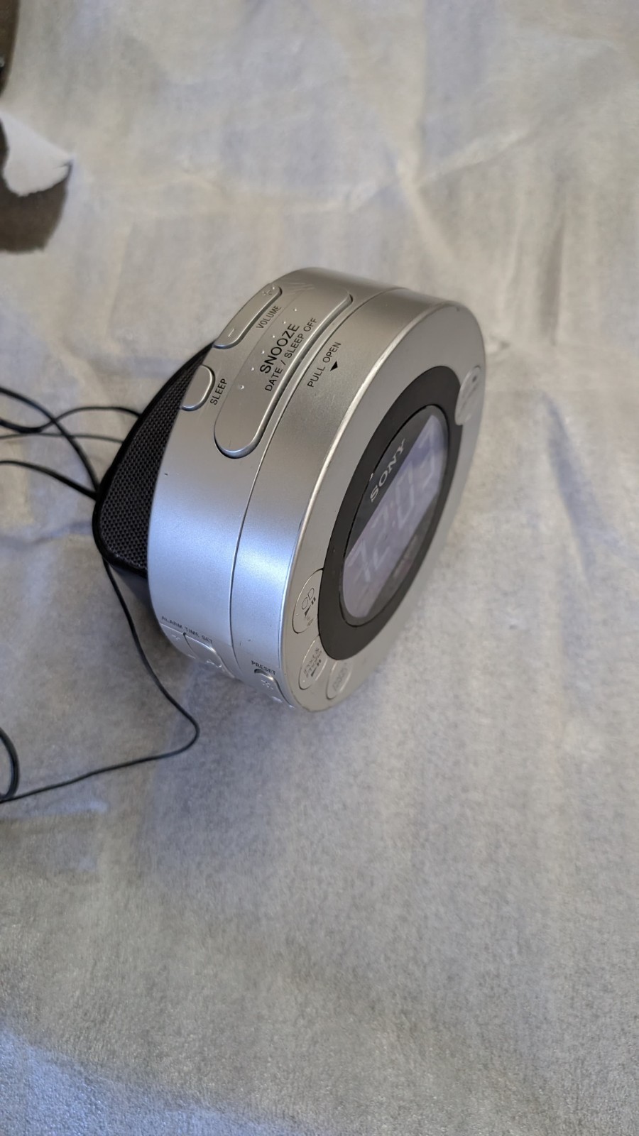 Sony Dream Machine Clock Radio CD Player iPod iPhone Dock Digital Silver