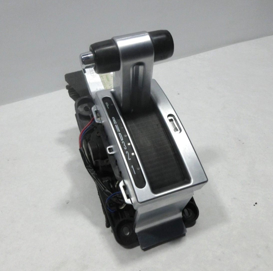 2005-2009 Ford Mustang Automatic Trans Floor Gear Shifter Shift Assembly OEM