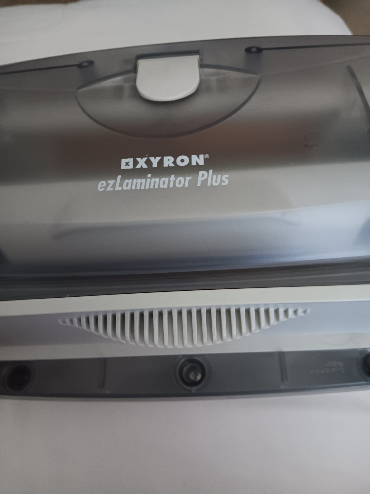 xyron ezlaminator plus