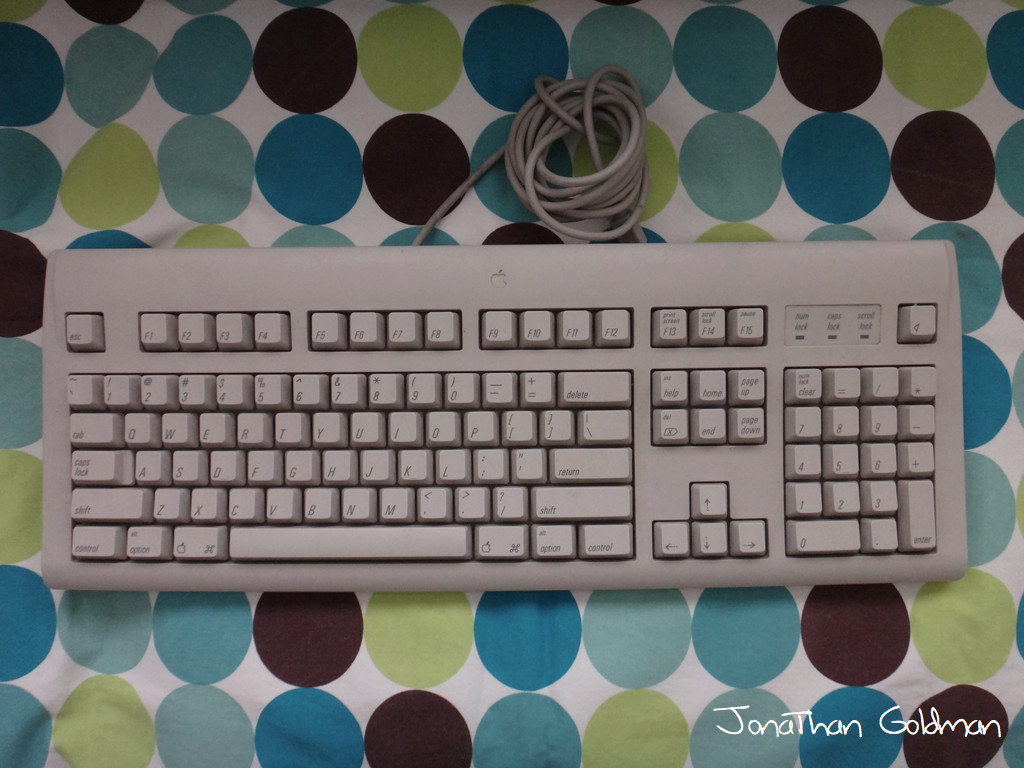 Apple Design Keyboard for Macintosh IIgs ADB Apple Desktop Bus Mac Vintage M2980